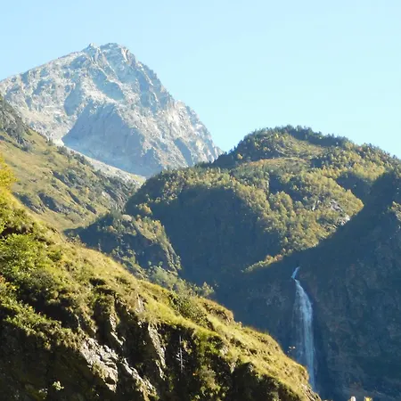 Ty Ker Pyrenees *